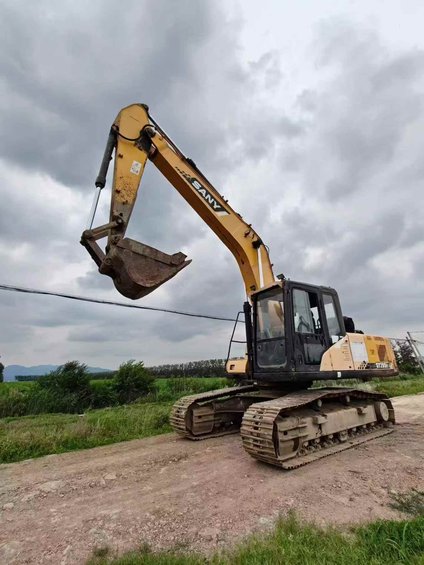 Buy Sany SY205C-8 Used Excavator / 5 Buy Sany SY205C-8 Used Excavator / 5