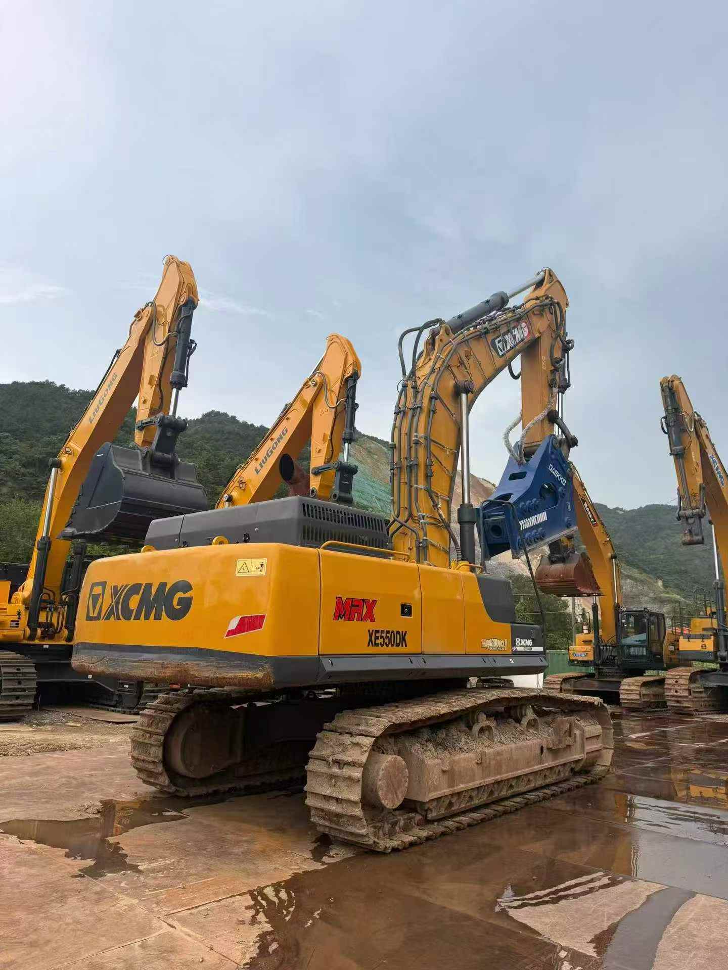 Buy XCMG LW550FV Used Loader / 2 Buy XCMG LW550FV Used Loader / 2