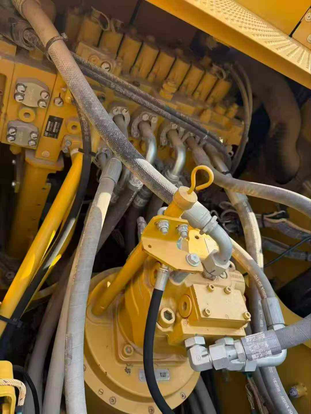 Buy Caterpillar 326DL Used Excavator / 6 Buy Caterpillar 326DL Used Excavator / 6