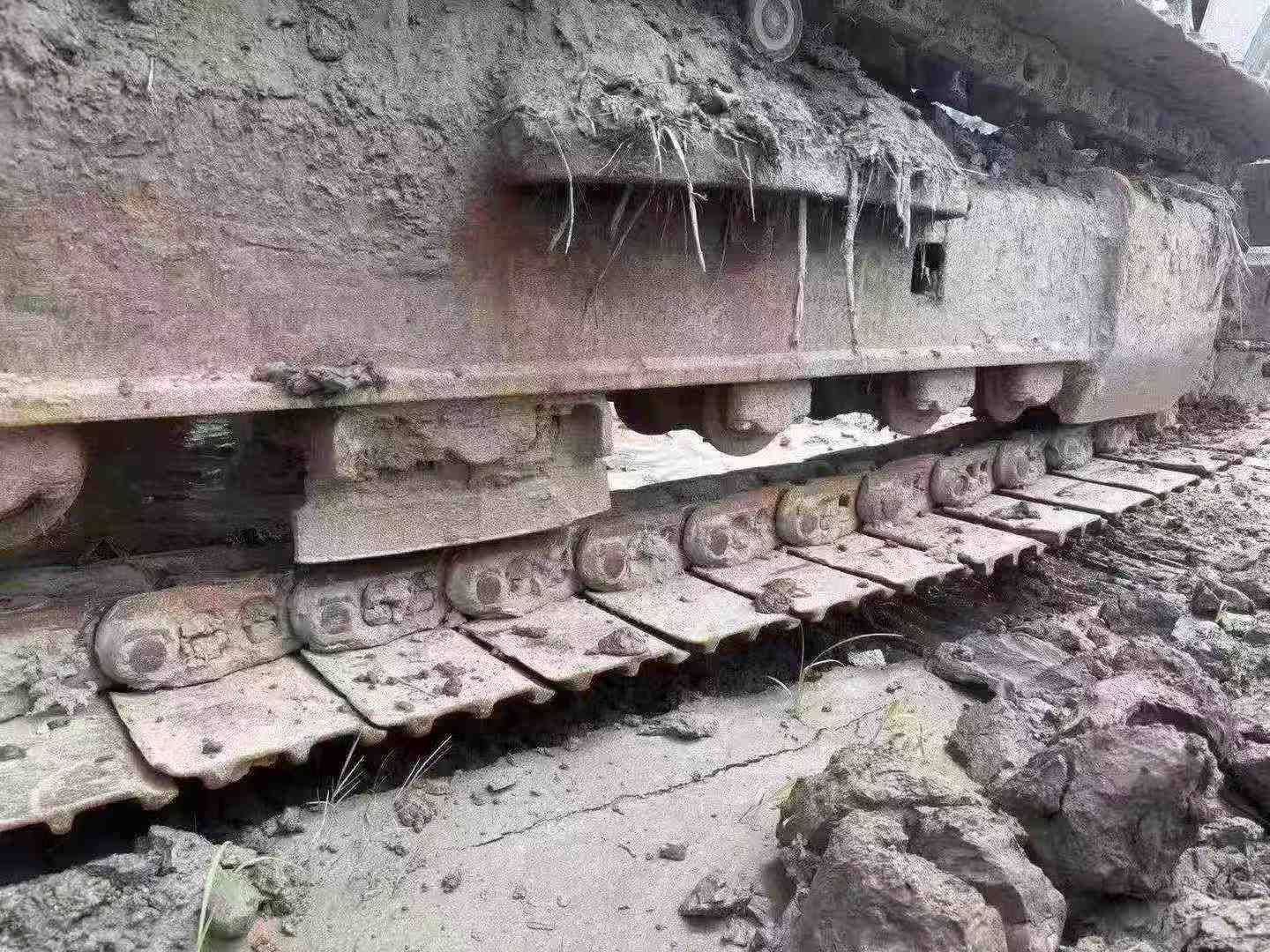 Buy Kobelco SK200-10 Used Excavator / 8