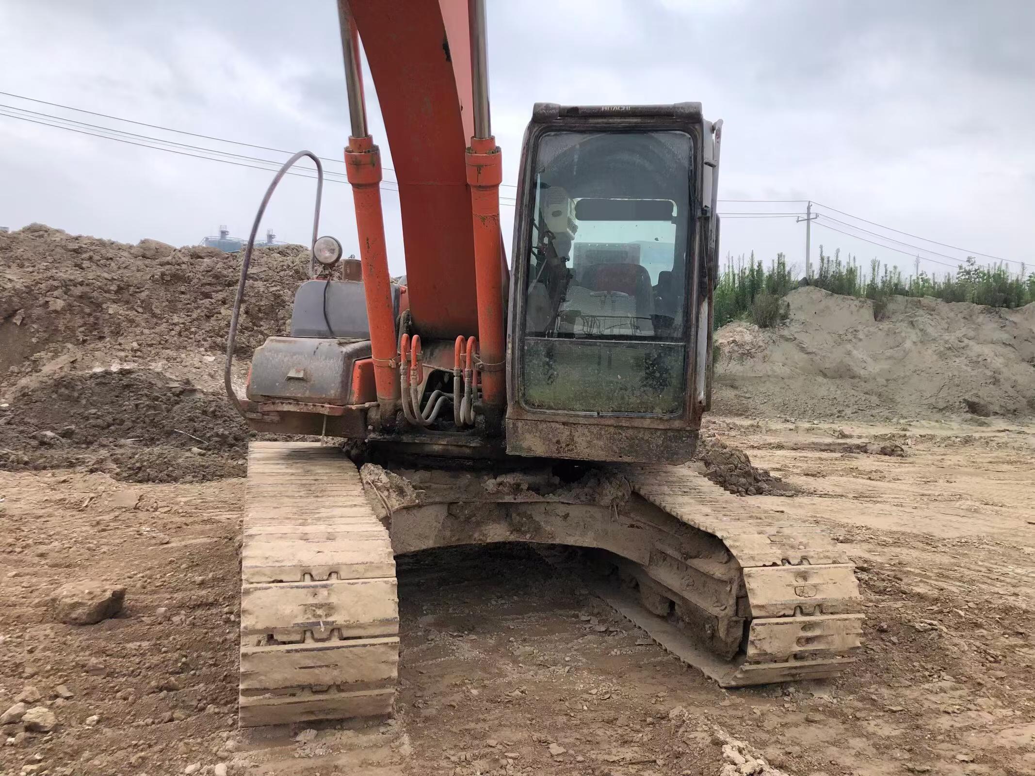 Buy Hitachi ZX200-6 Used Excavator / 4 Buy Hitachi ZX200-6 Used Excavator / 4