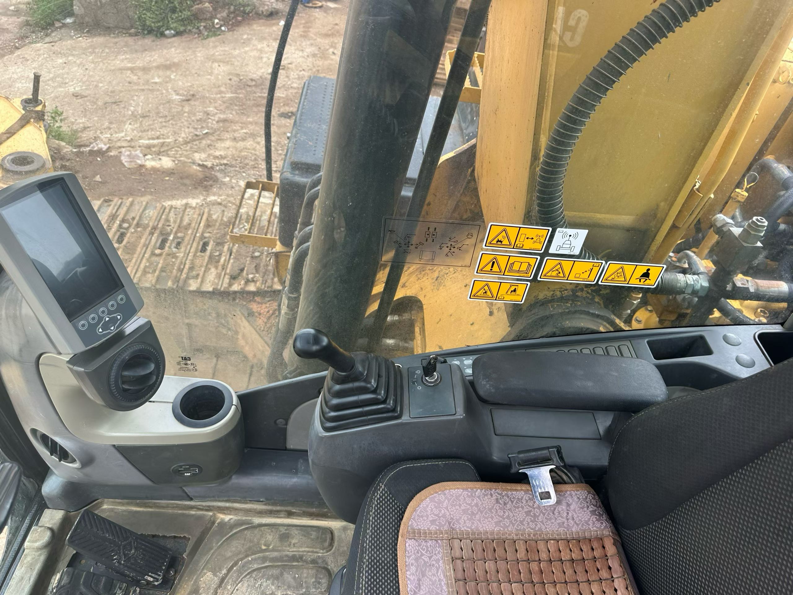 Buy Caterpillar 320D Used Excavator / 8 Buy Caterpillar 320D Used Excavator / 8