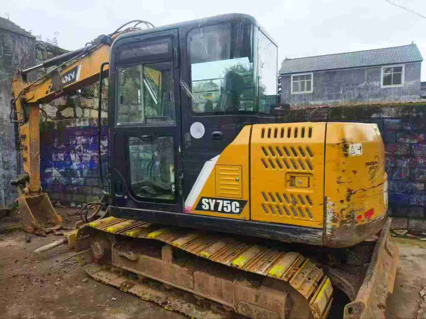 Buy Sany SY75C-8 Used Excavator / 4 Buy Sany SY75C-8 Used Excavator / 4