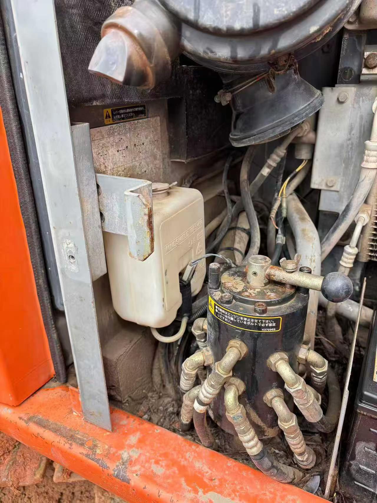 Buy Hitachi EX120-6 Used Excavator / 7 Buy Hitachi EX120-6 Used Excavator / 7