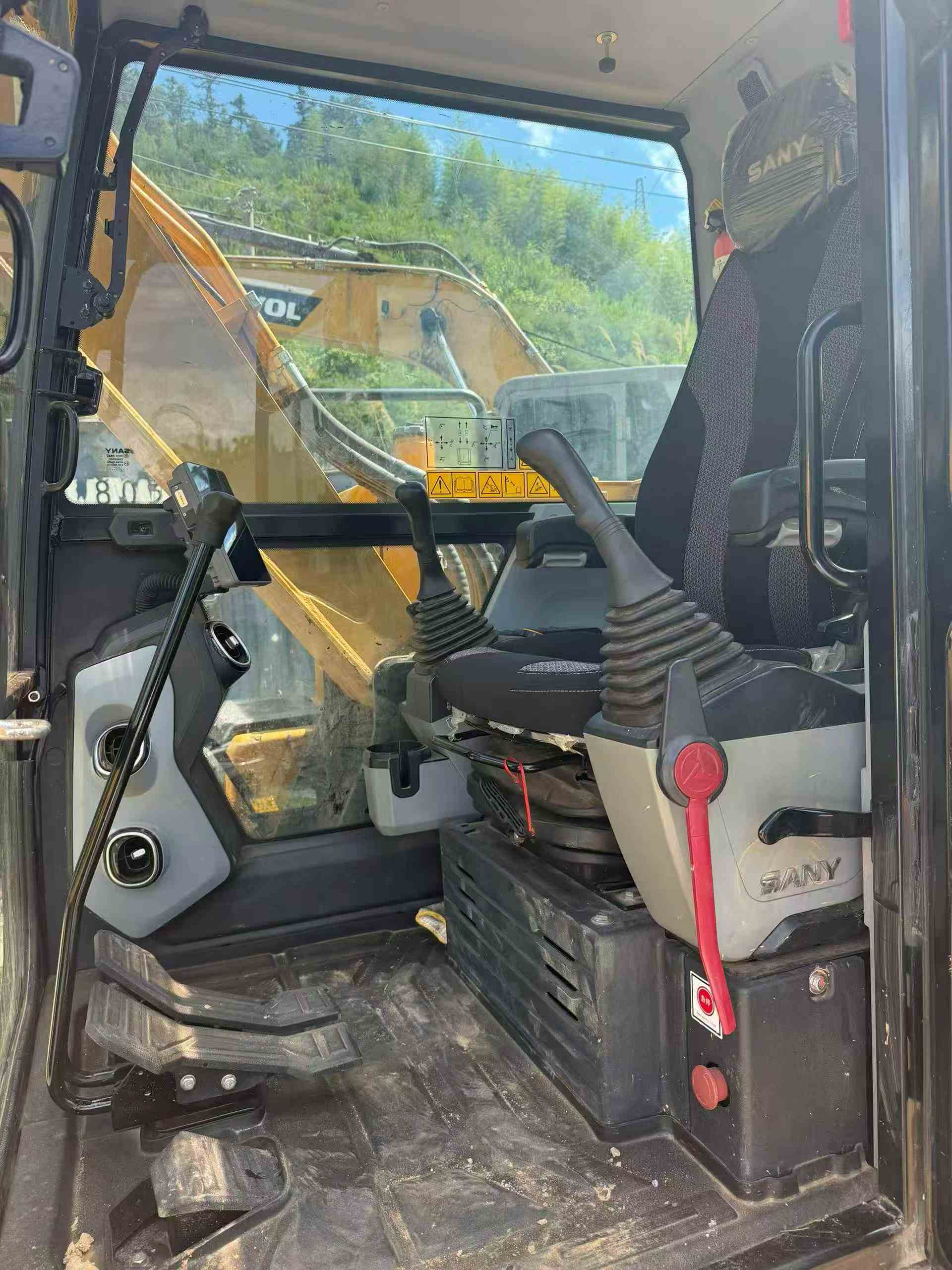 Buy Sany SY75 Used Excavator / 8