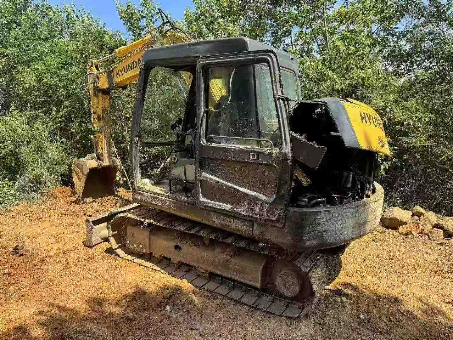 Buy Hyundai R80G Used Excavator / 1