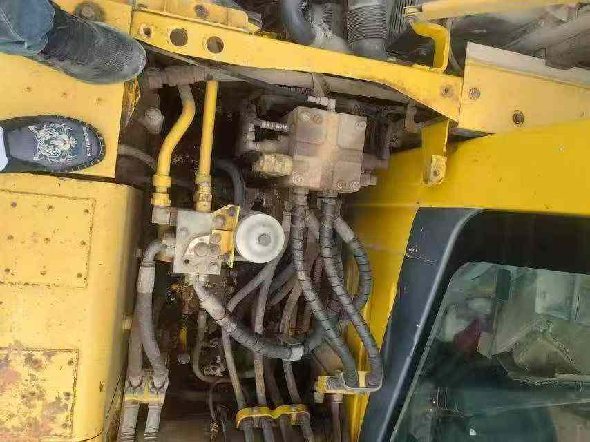Buy Komatsu PC120-8 Used Excavator / 3 Buy Komatsu PC120-8 Used Excavator / 3