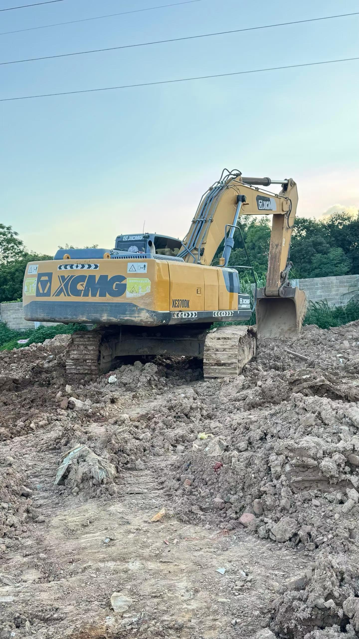 Buy XCMG Used Excavator / 6 Buy XCMG Used Excavator / 6