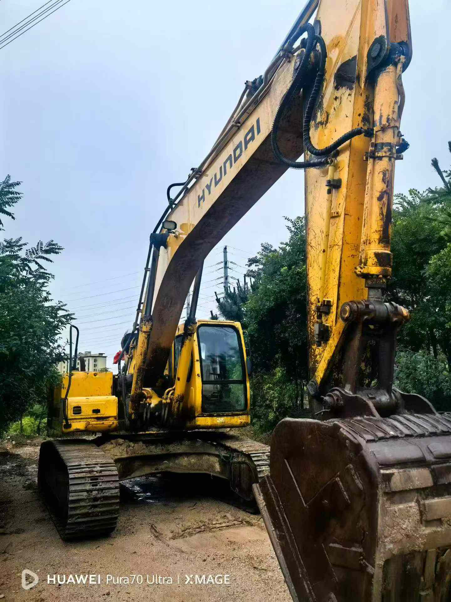 Buy Hyundai R305LVS Used Excavator / 2 Buy Hyundai R305LVS Used Excavator / 2