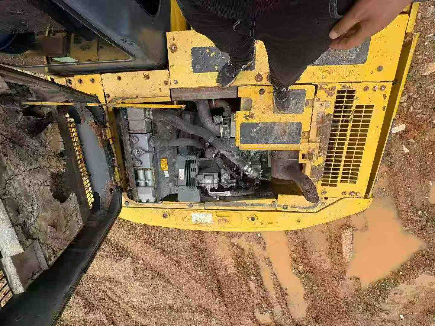 Buy Komatsu PC110-7 Used Excavator / 5 Buy Komatsu PC110-7 Used Excavator / 5