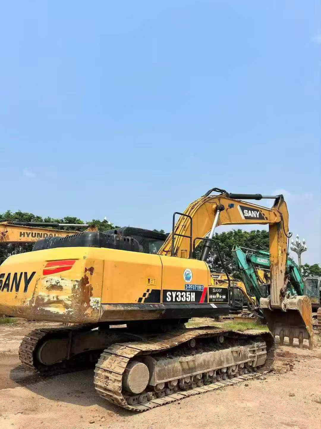 Buy Sany SY245H Used Excavator / 2 Buy Sany SY245H Used Excavator / 2