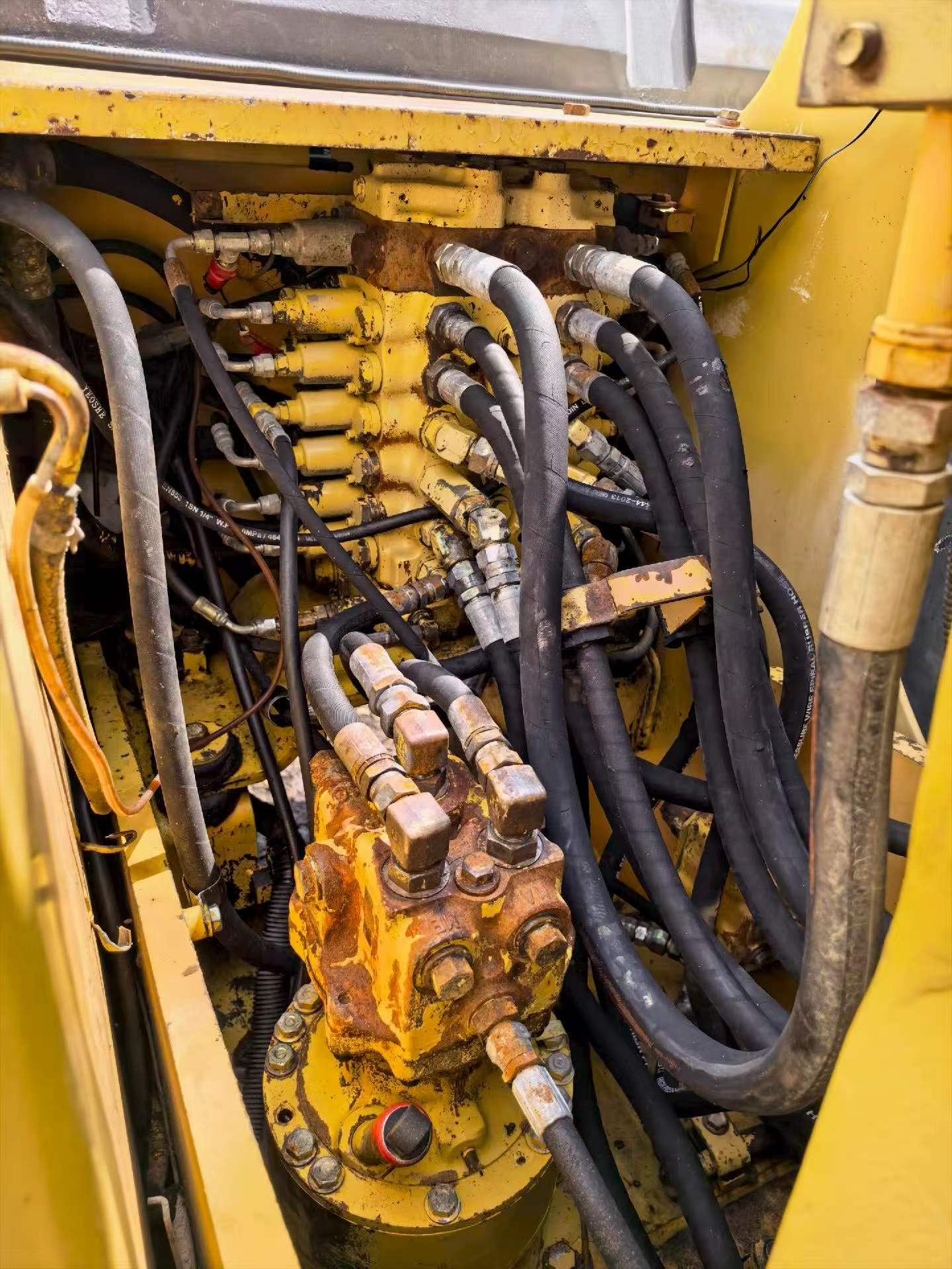 Buy Komatsu PC120-6 Used Excavator / 1
