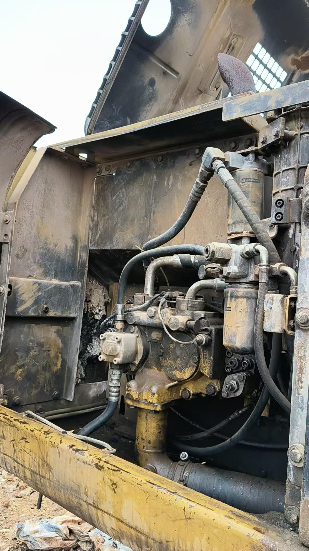Buy Caterpillar 320D Used Excavator / 5 Buy Caterpillar 320D Used Excavator / 5