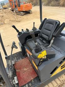 Buy Caterpillar CT18 Used Excavator / 4 Buy Caterpillar CT18 Used Excavator / 4