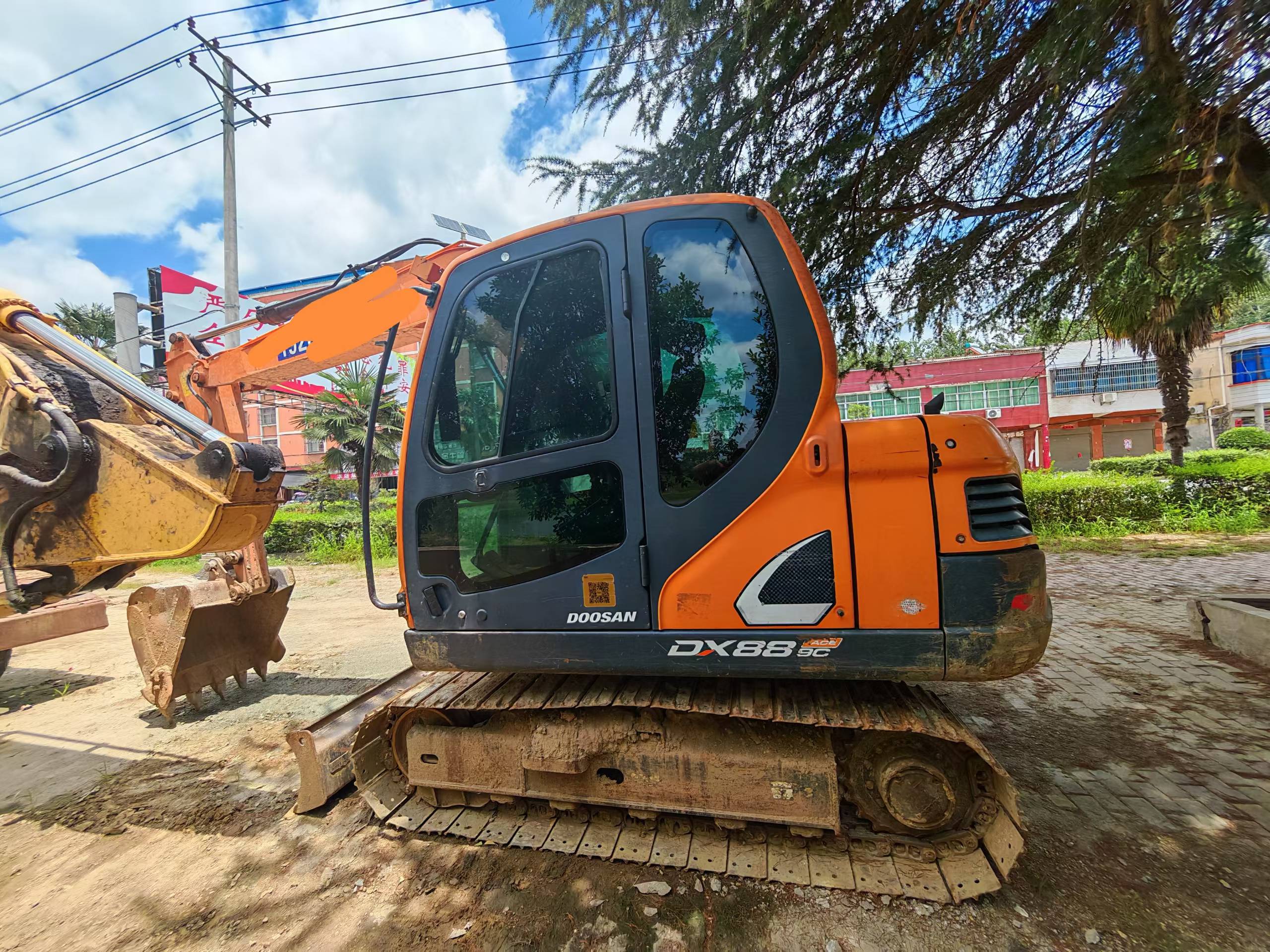 Buy Doosan DX75-9C Used Excavator / 1