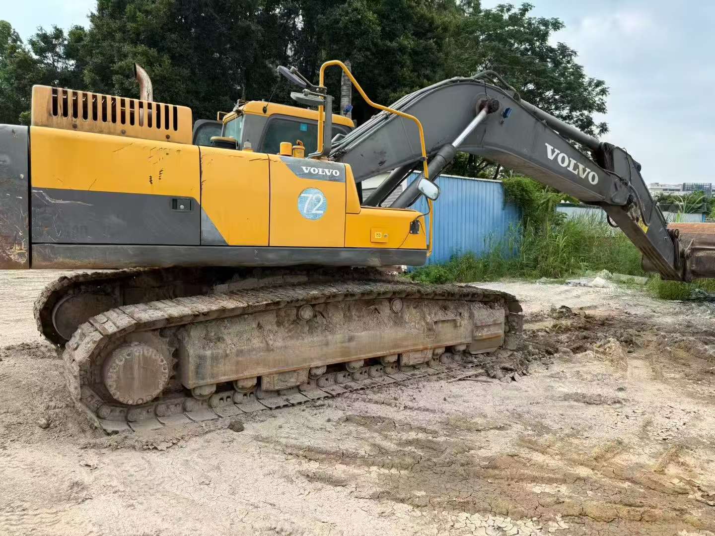 Buy Volvo EC300D Used Excavator / 2 Buy Volvo EC300D Used Excavator / 2