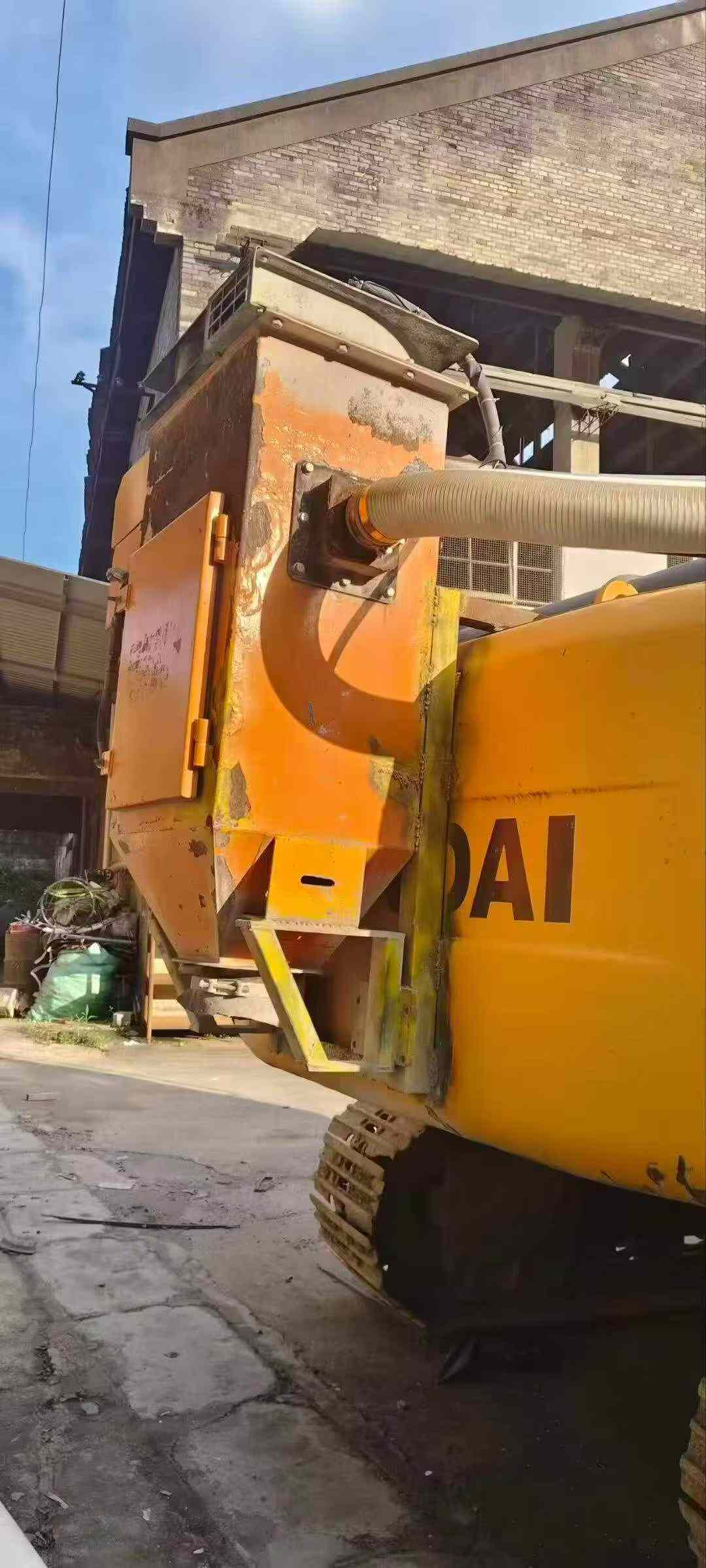 Buy Hyundai R215-7 Used Excavator / 2 Buy Hyundai R215-7 Used Excavator / 2
