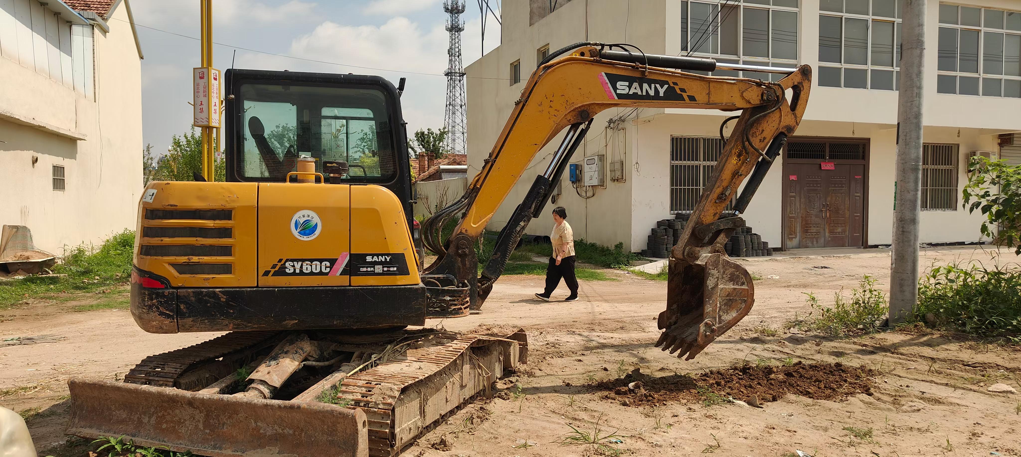 Buy Sany SY60 Used Excavator / 2 Buy Sany SY60 Used Excavator / 2