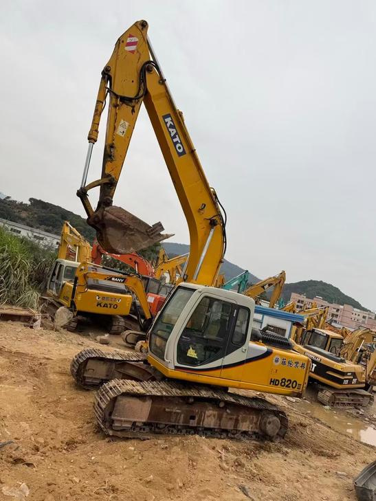 Buy Kato Used Excavator / 1