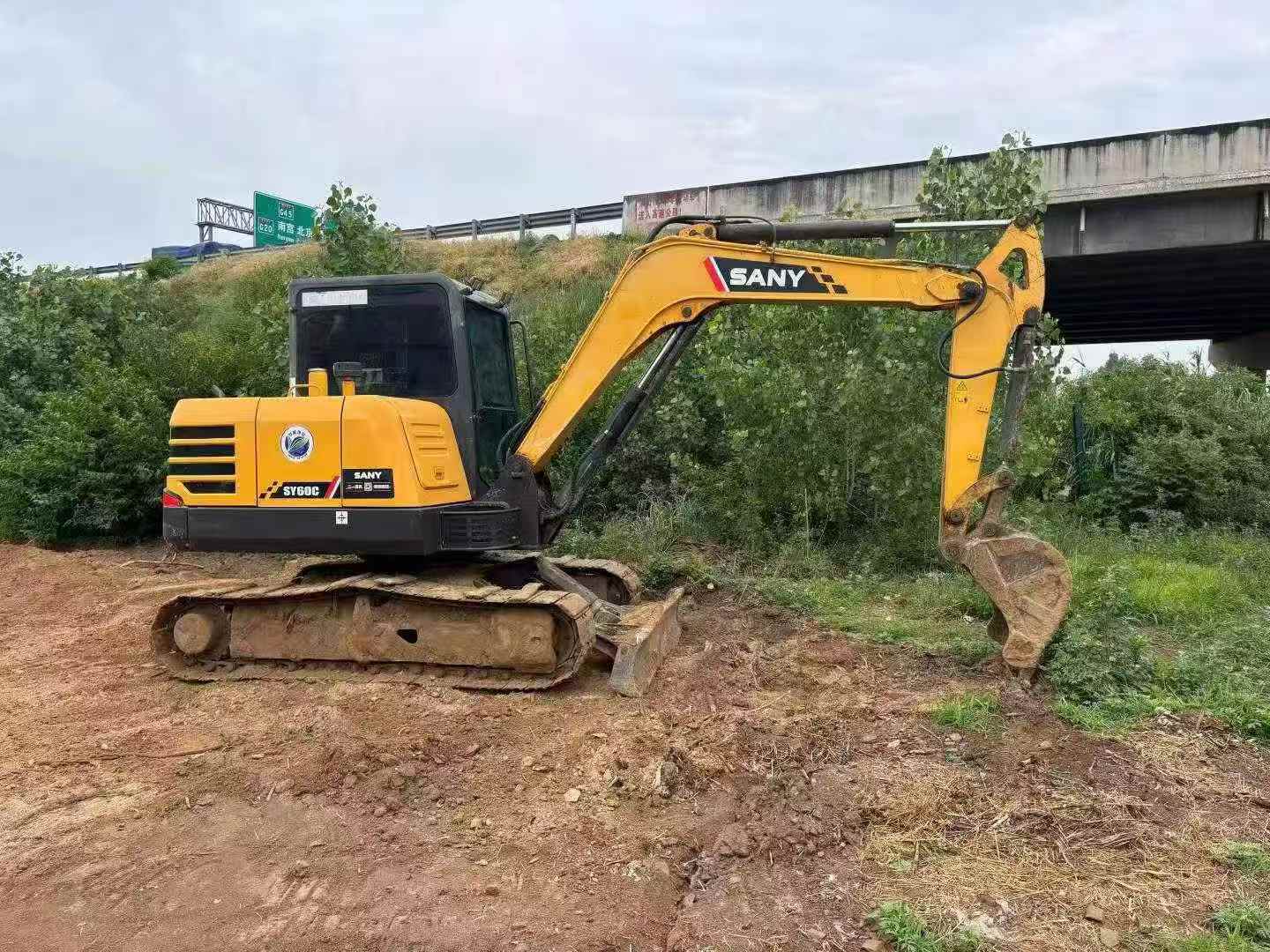 Buy Sany SY60 Used Excavator / 2 Buy Sany SY60 Used Excavator / 2