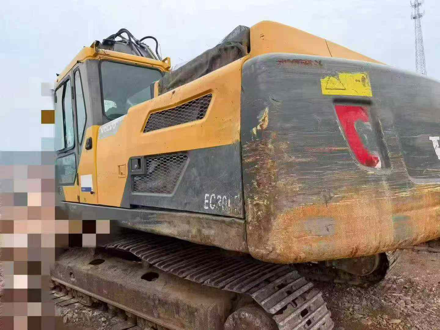 Buy Volvo L250G Used Excavator / 3 Buy Volvo L250G Used Excavator / 3