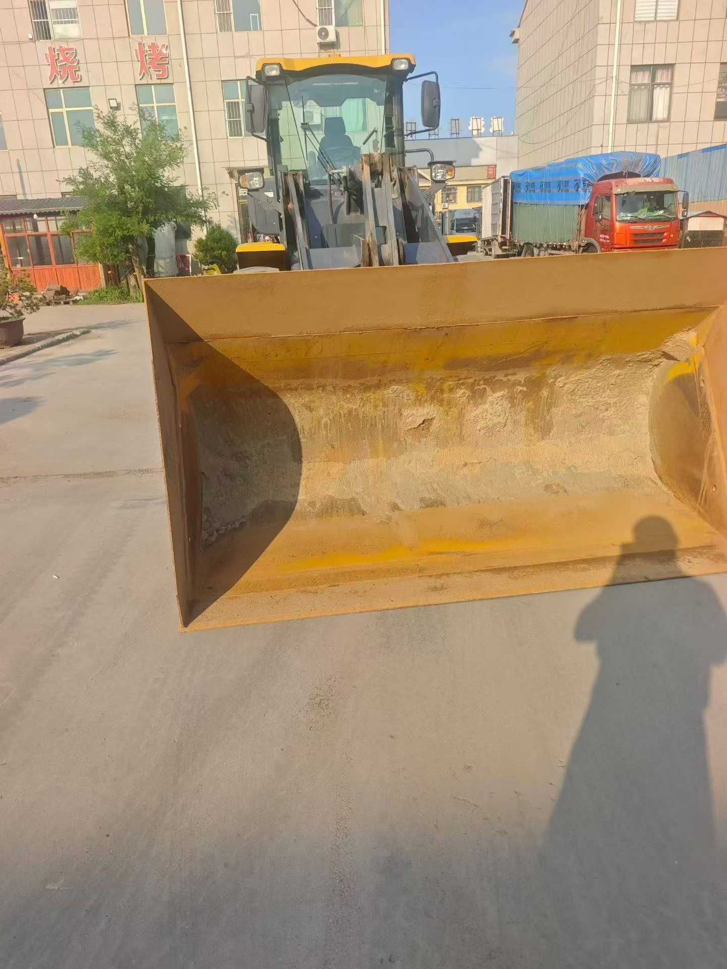 Buy XCMG LW300FV Used Loader / 3 Buy XCMG LW300FV Used Loader / 3