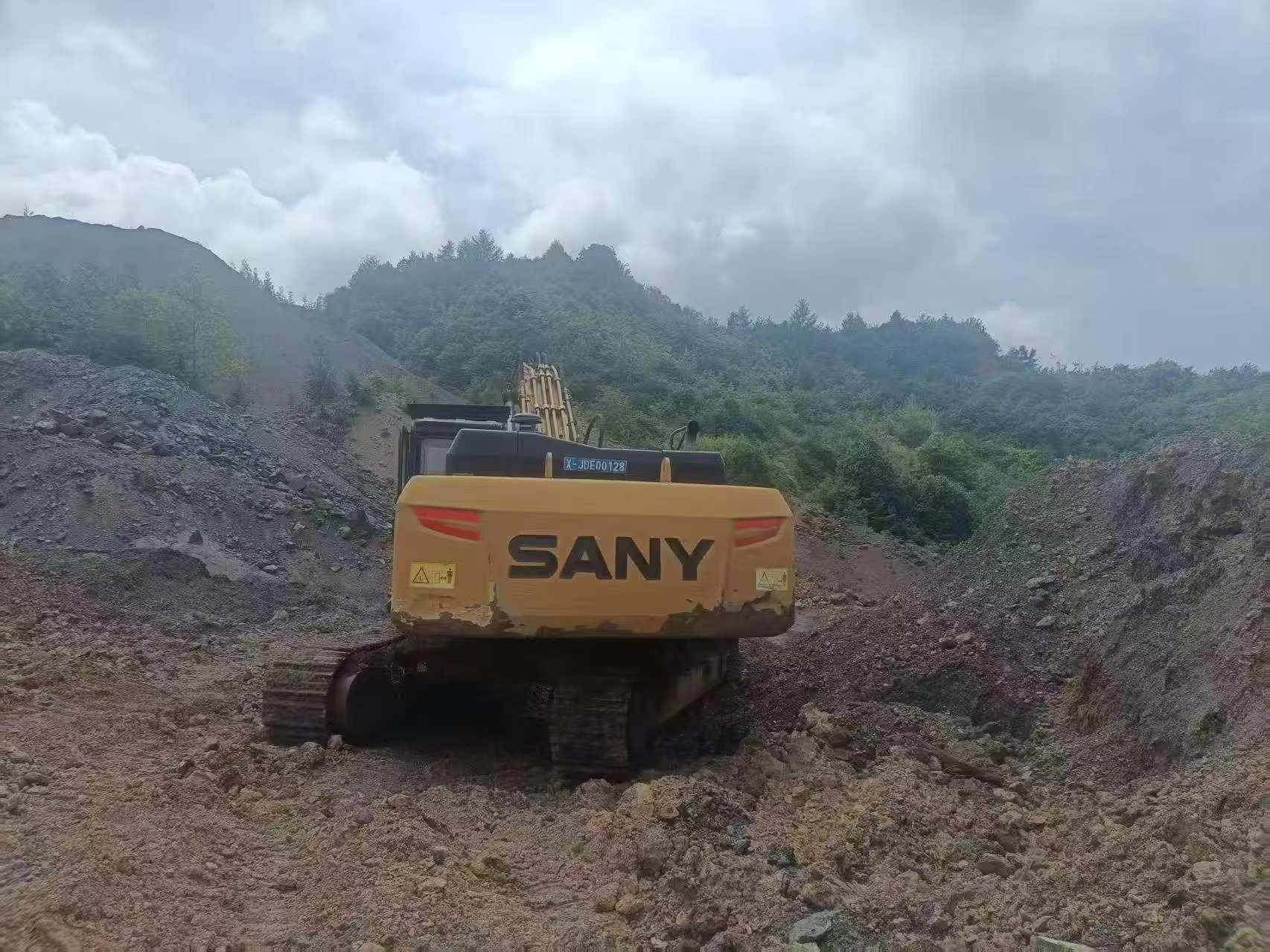 Buy Sany SY365C Used Excavator / 3 Buy Sany SY365C Used Excavator / 3