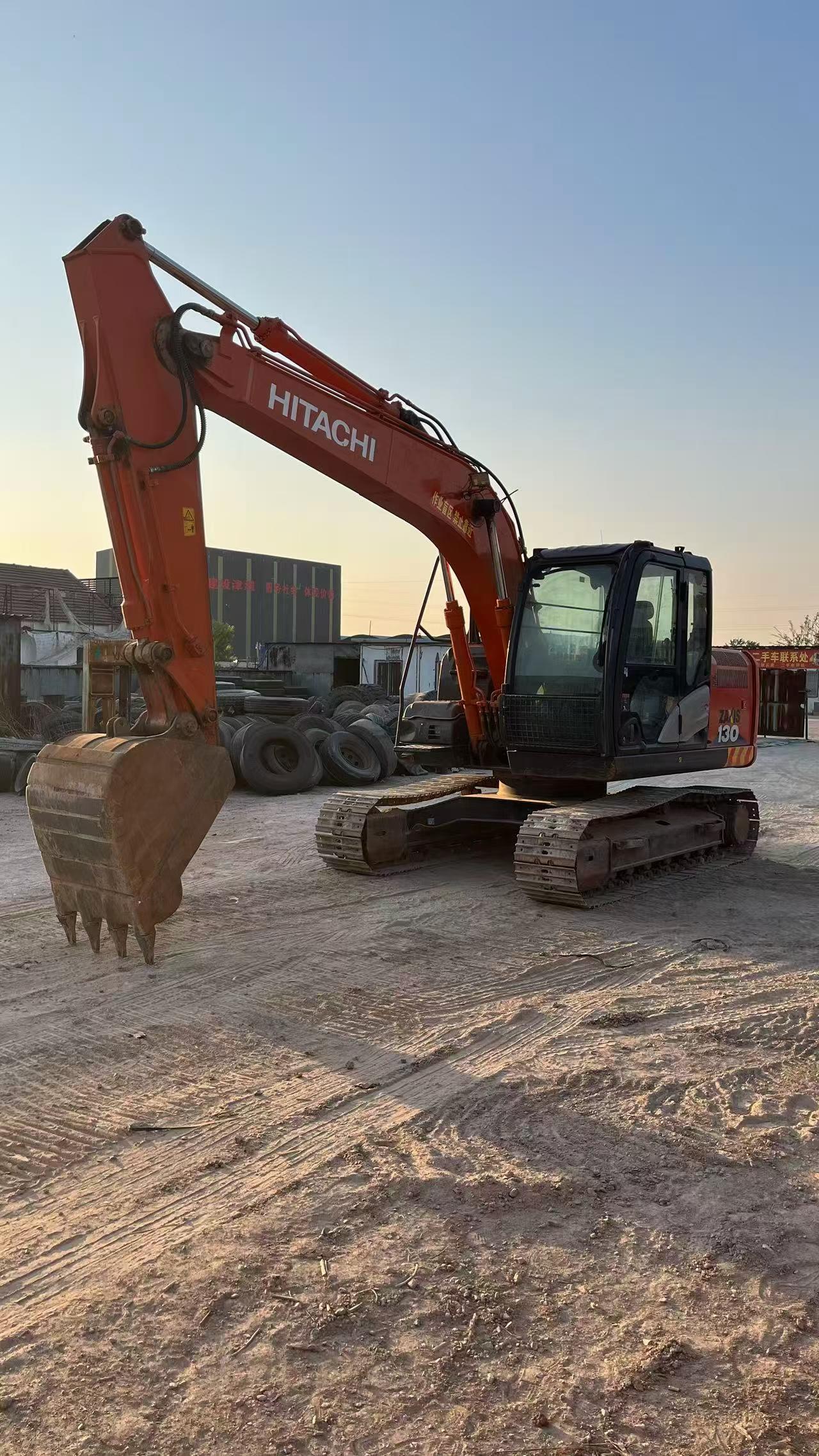 Buy Hitachi EX130 Used Excavator / 8 Buy Hitachi EX130 Used Excavator / 8