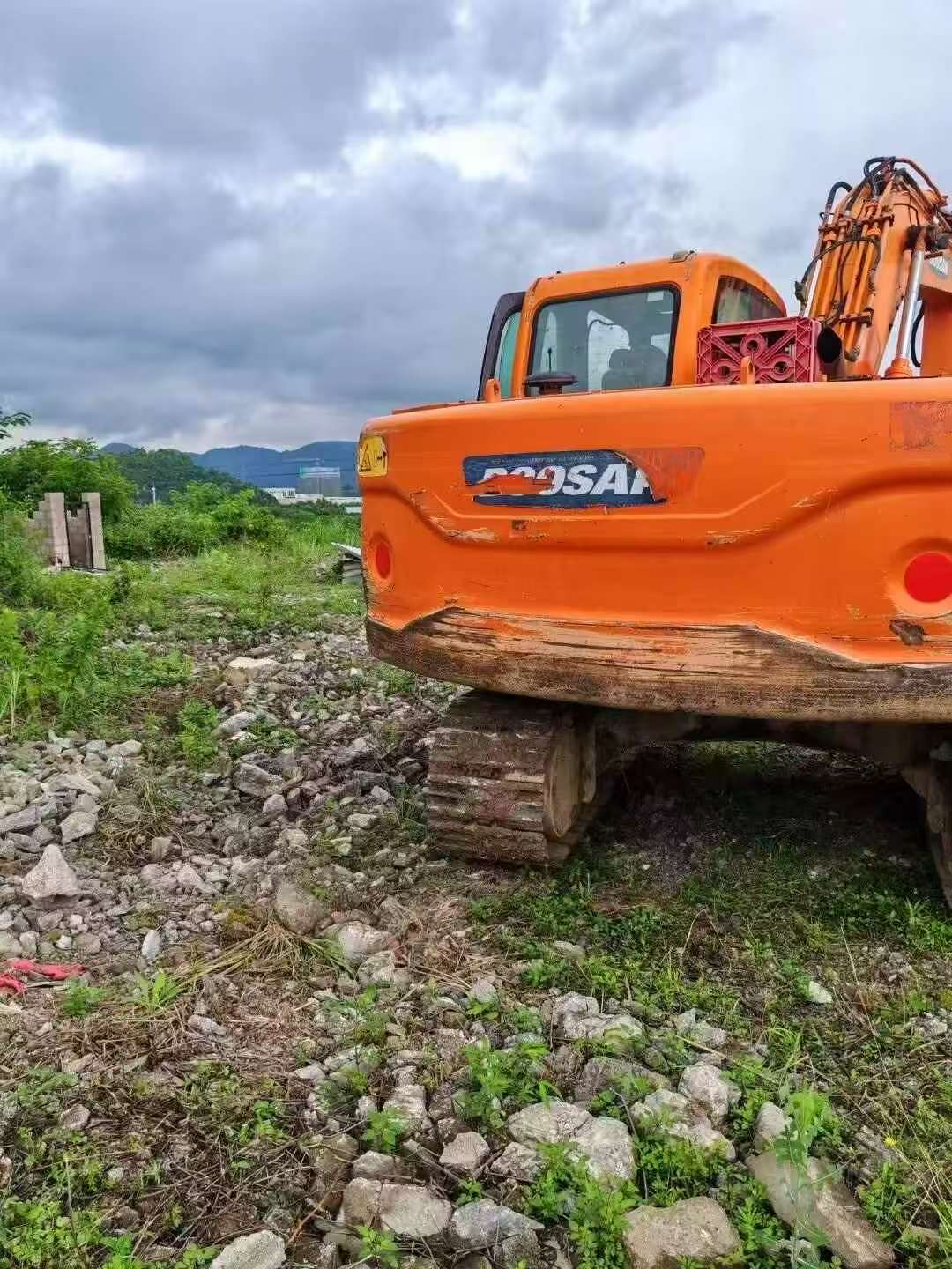 Buy Doosan DX120 Used Excavator / 2