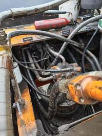 Buy Doosan DH300-7 Used Excavator / 4 Buy Doosan DH300-7 Used Excavator / 4