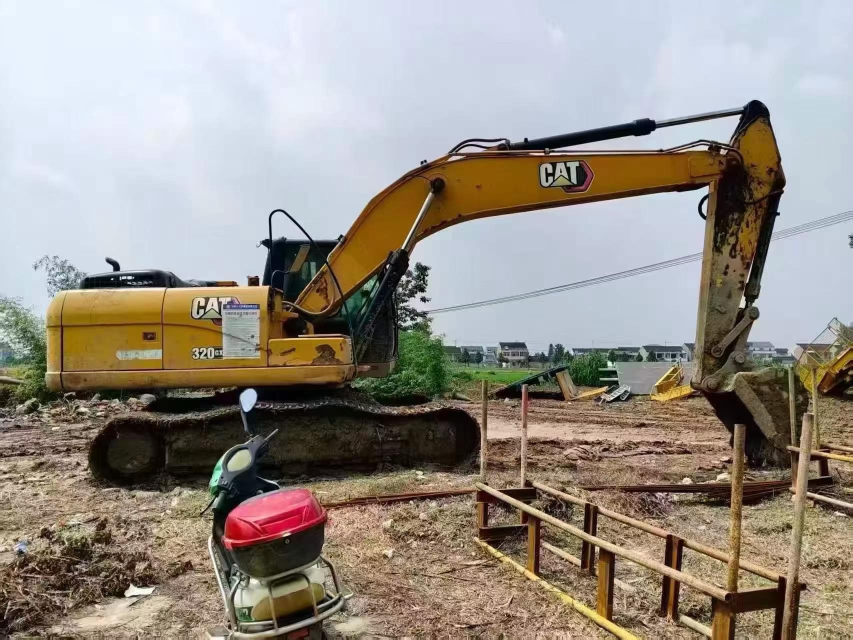 Buy Caterpillar 320A Used Excavator / 2 Buy Caterpillar 320A Used Excavator / 2