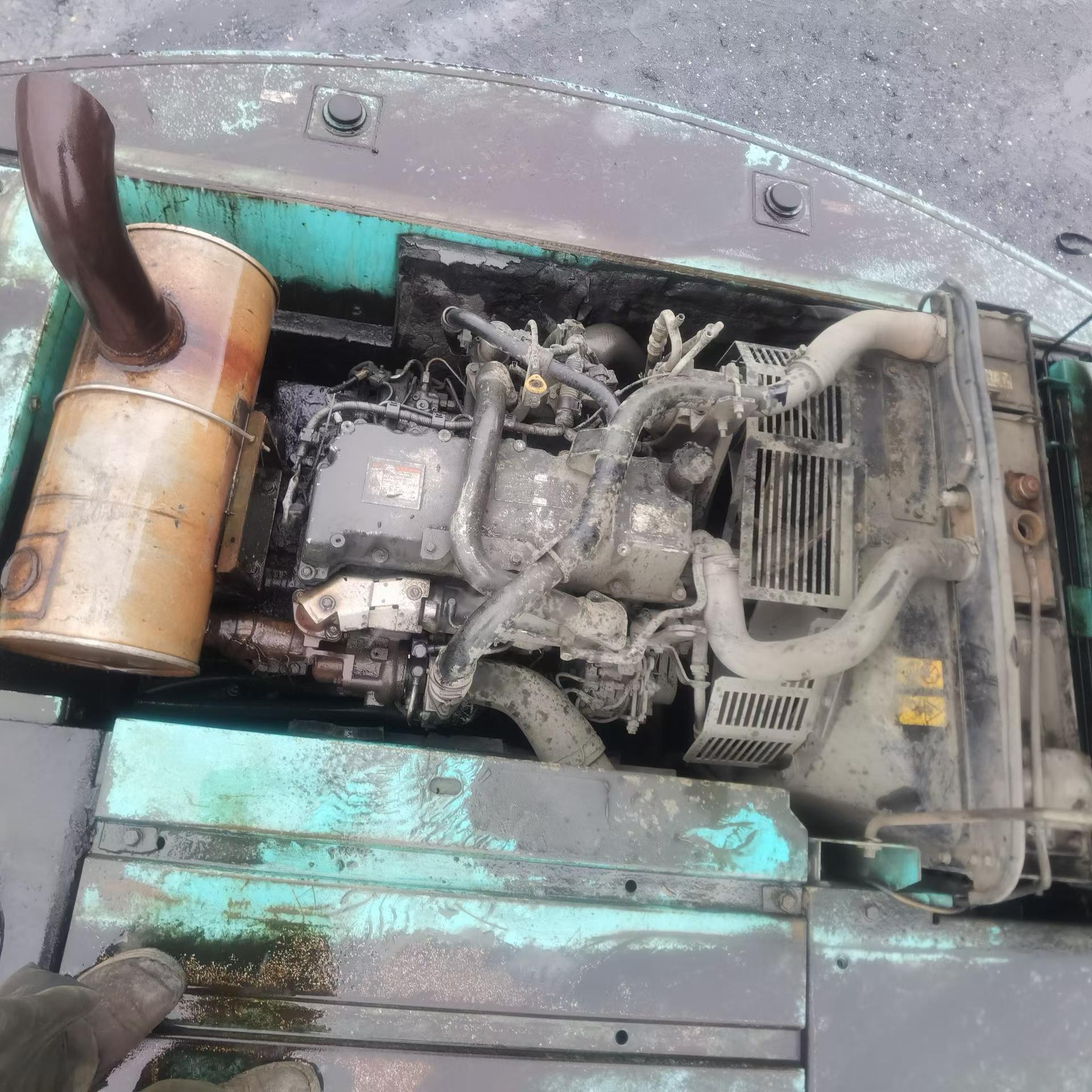 Buy Kobelco SK210-6 Used Excavator / 3 Buy Kobelco SK210-6 Used Excavator / 3