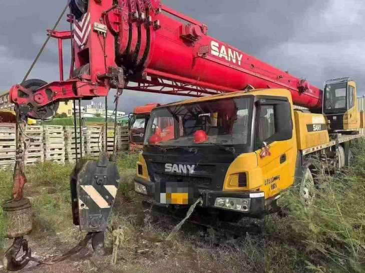 Buy Sany Used Excavator / 1