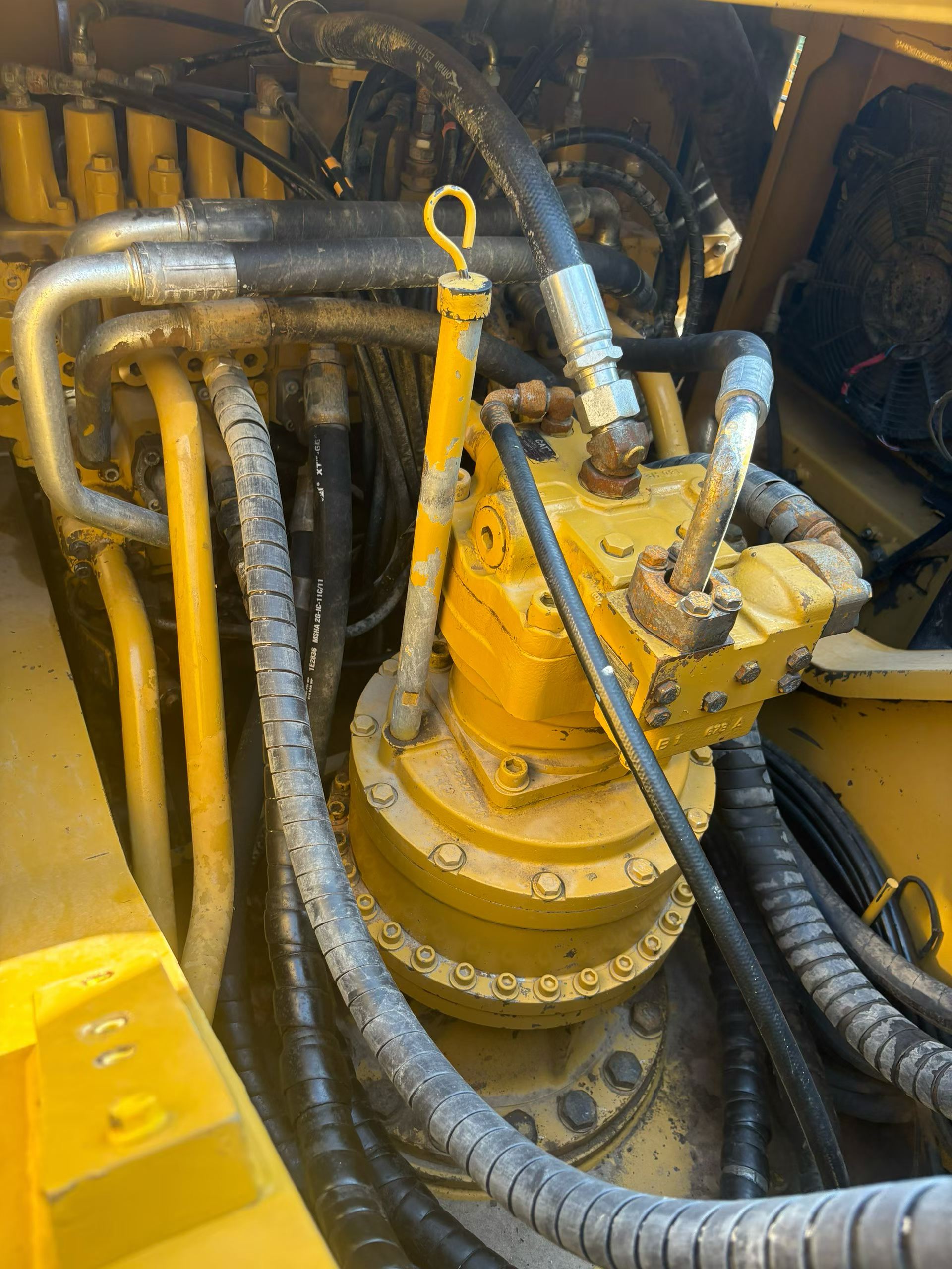Buy Caterpillar 330B Used Excavator / 7 Buy Caterpillar 330B Used Excavator / 7