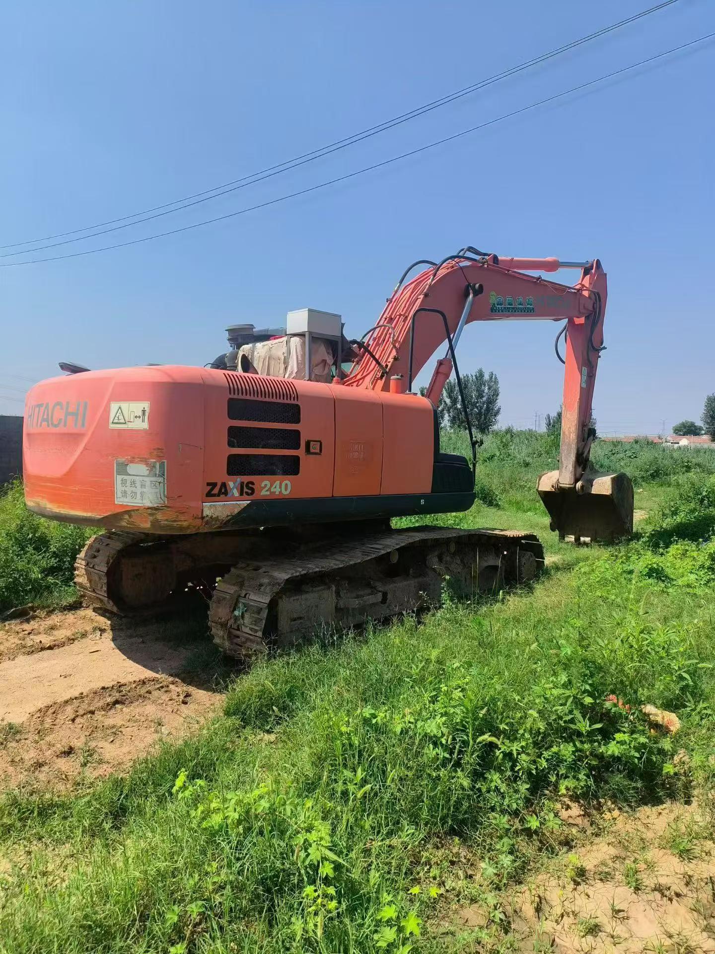 Buy Hitachi EX200 Used Excavator / 3 Buy Hitachi EX200 Used Excavator / 3
