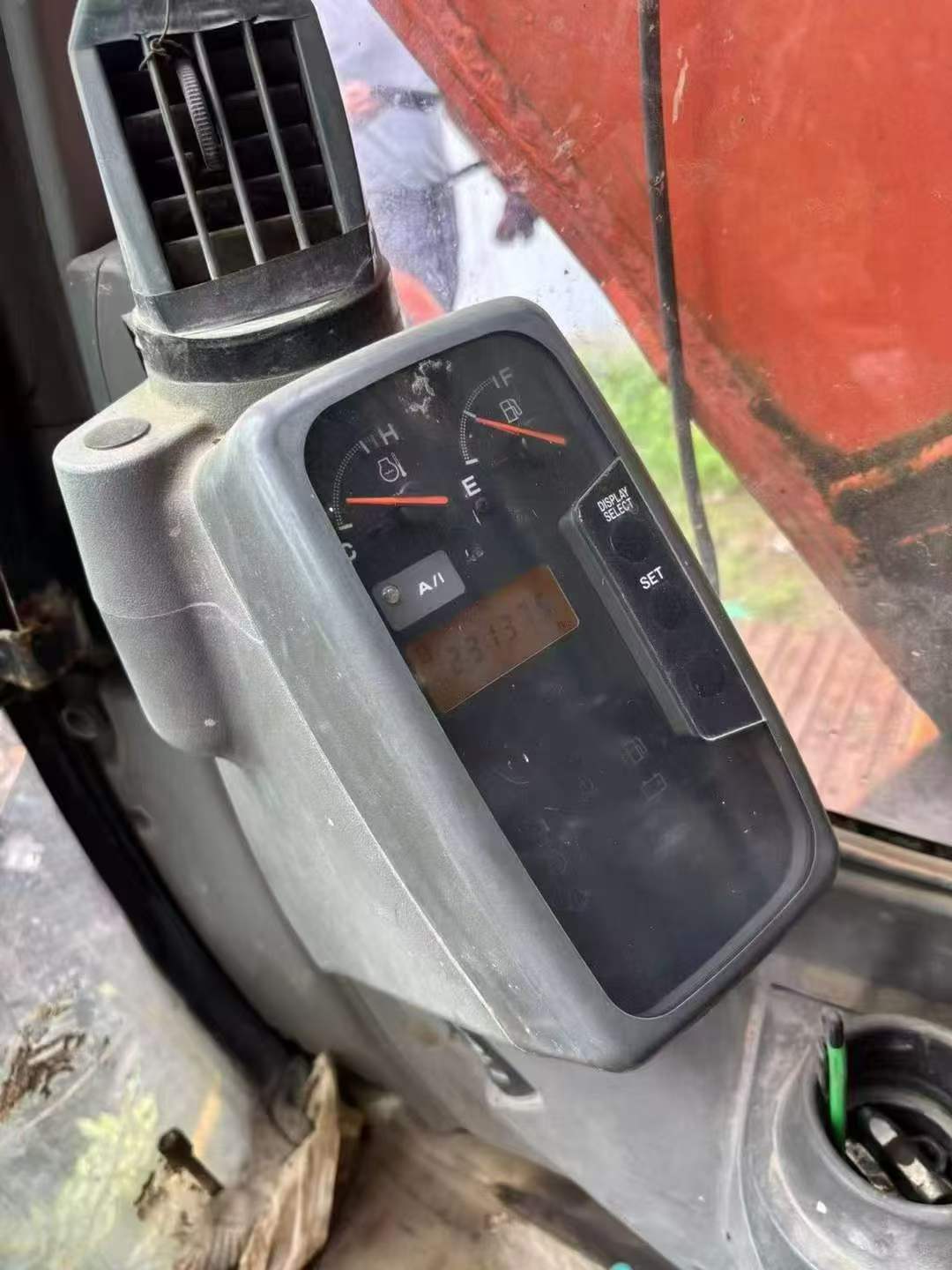 Купить Подержанный Экскаватор Hitachi EX60-6 / 8 Купить Подержанный Экскаватор Hitachi EX60-6 / 8