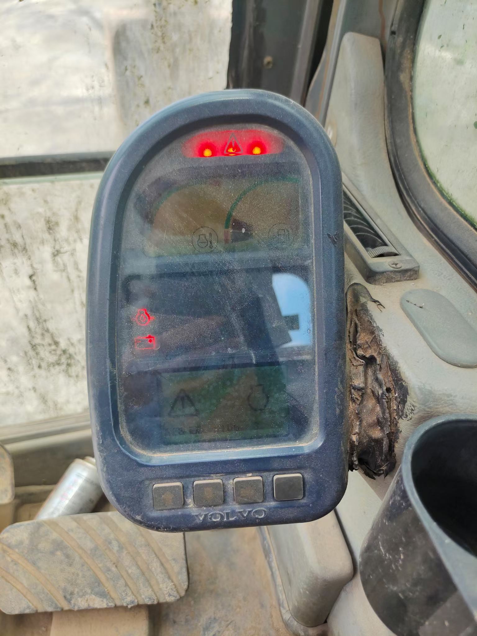 Buy Volvo EC210B Used Excavator / 9 Buy Volvo EC210B Used Excavator / 9