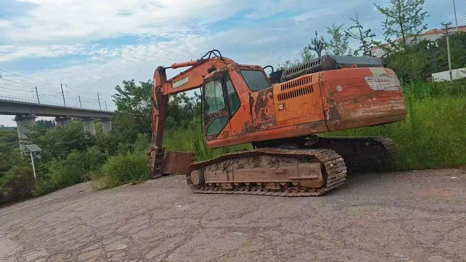 Buy Doosan DH225-9 Used Excavator / 1