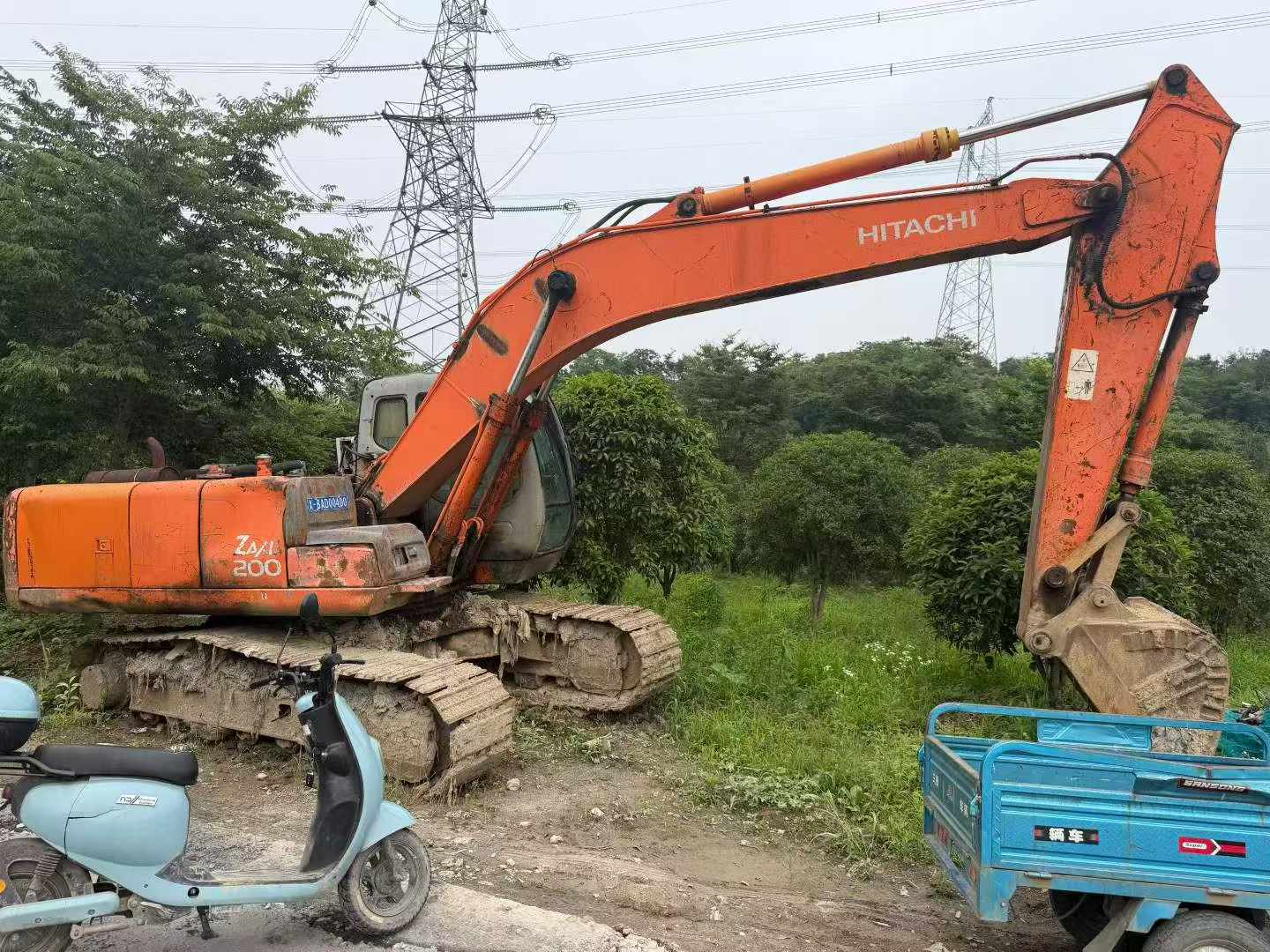 Buy Hitachi ZX200-6 Used Excavator / 5 Buy Hitachi ZX200-6 Used Excavator / 5