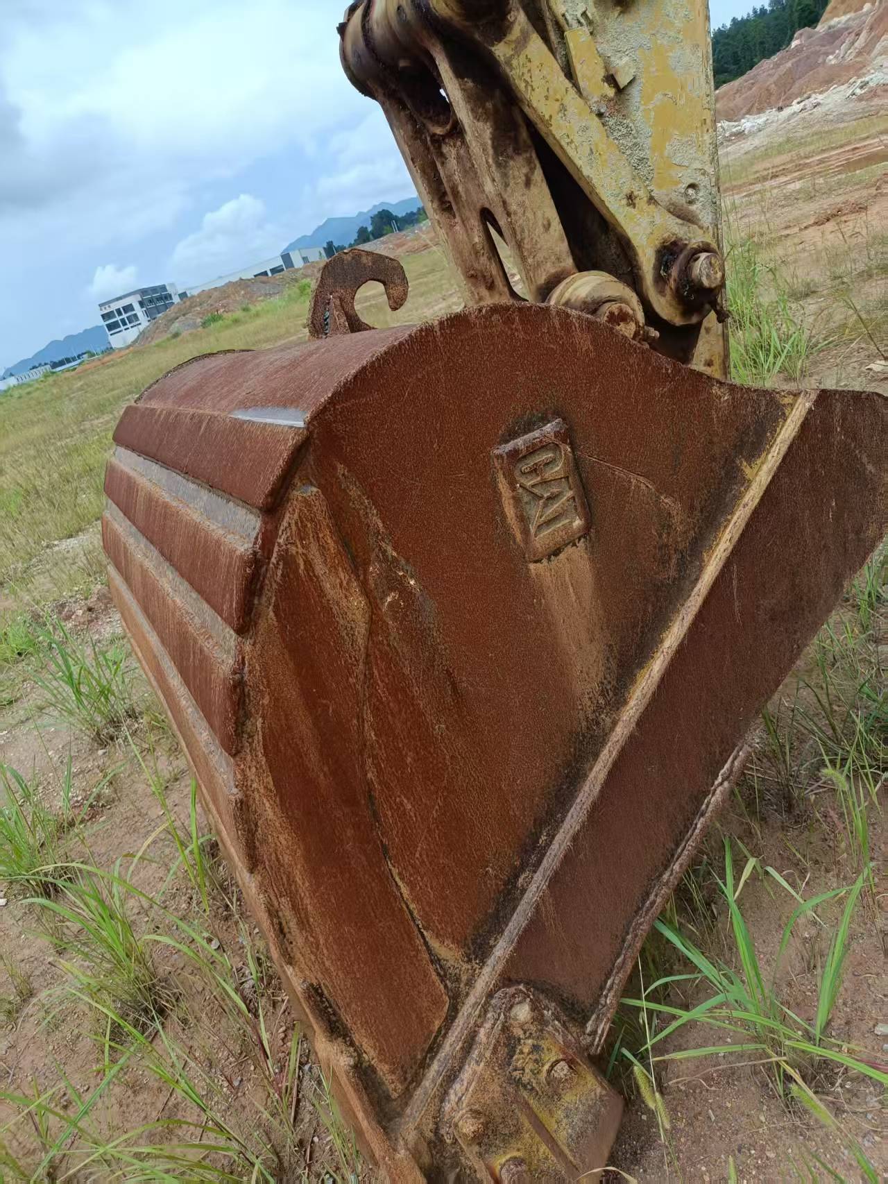 Buy Caterpillar 323 Used Excavator / 4 Buy Caterpillar 323 Used Excavator / 4