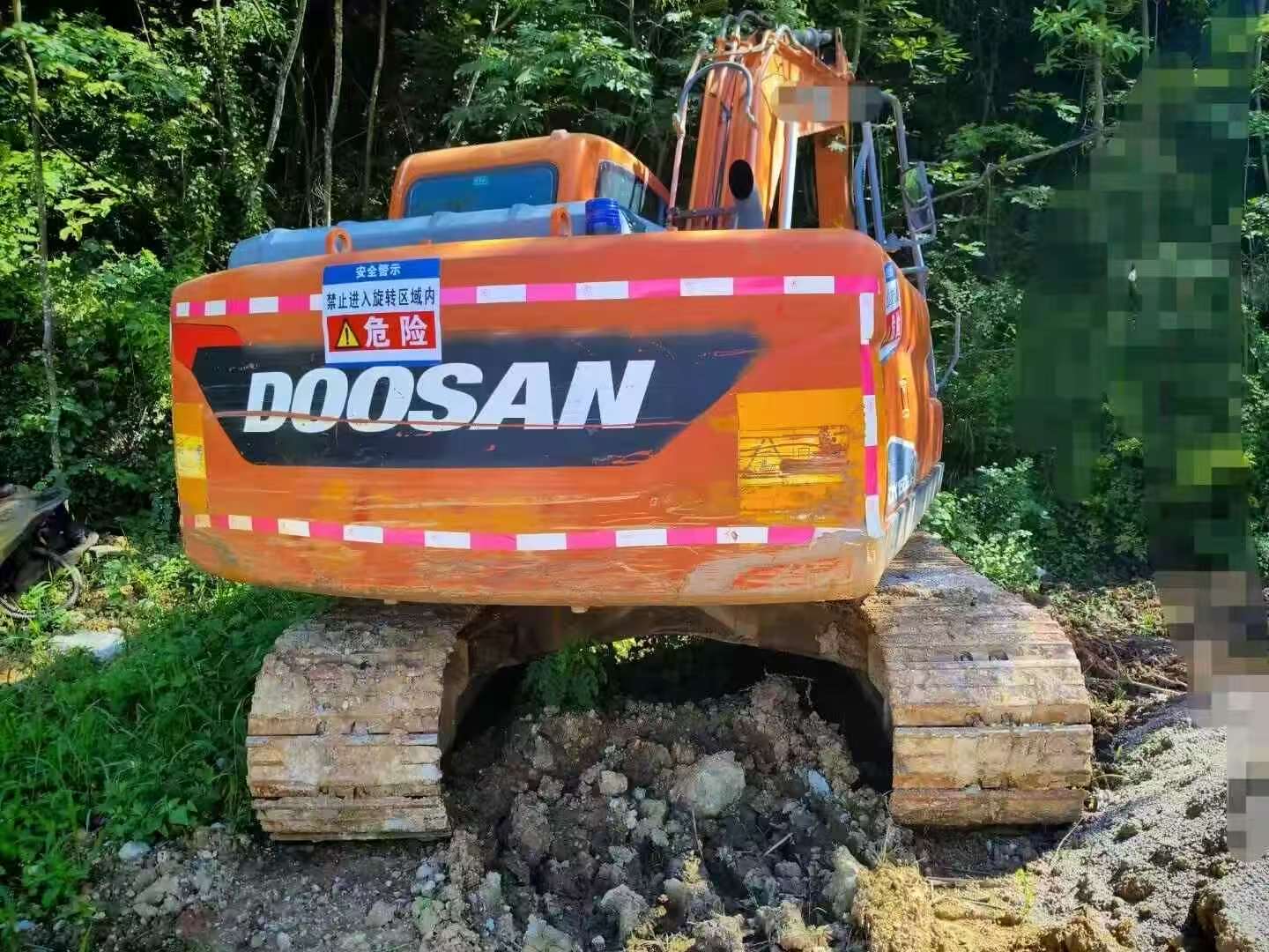 Buy Doosan DH150 Used Excavator / 2 Buy Doosan DH150 Used Excavator / 2