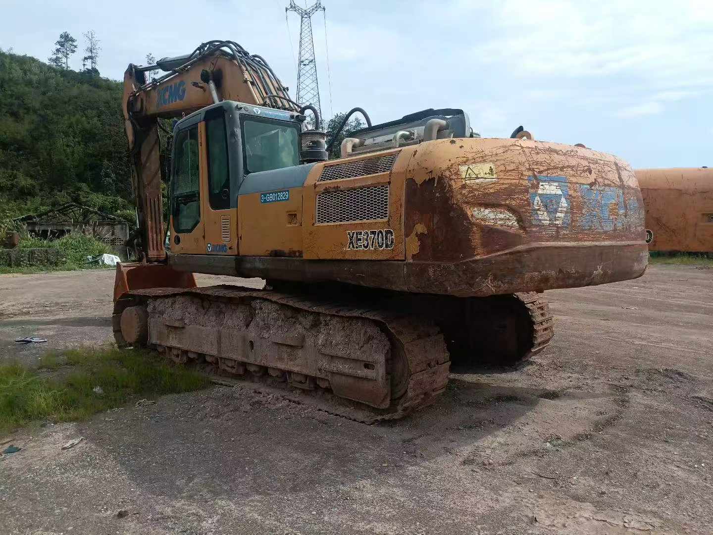 Buy XCMG XE370 Used Excavator / 1