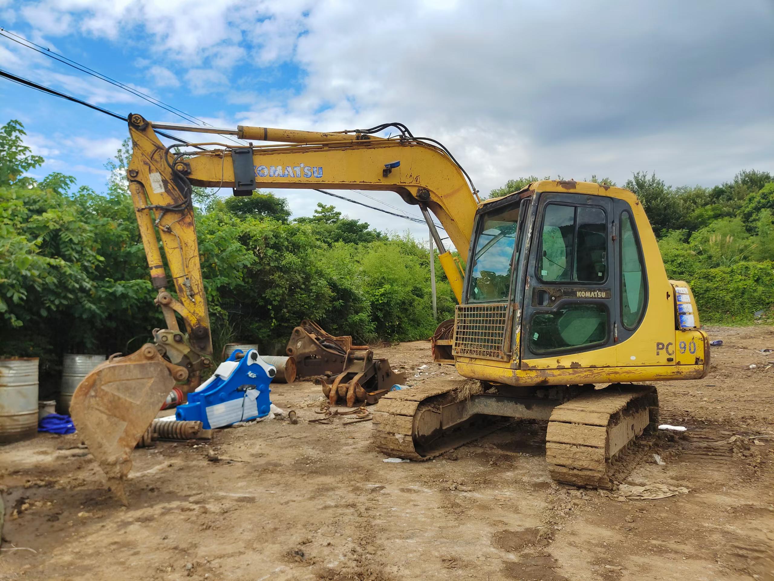 Buy Komatsu PC60-7 Used Excavator / 2 Buy Komatsu PC60-7 Used Excavator / 2