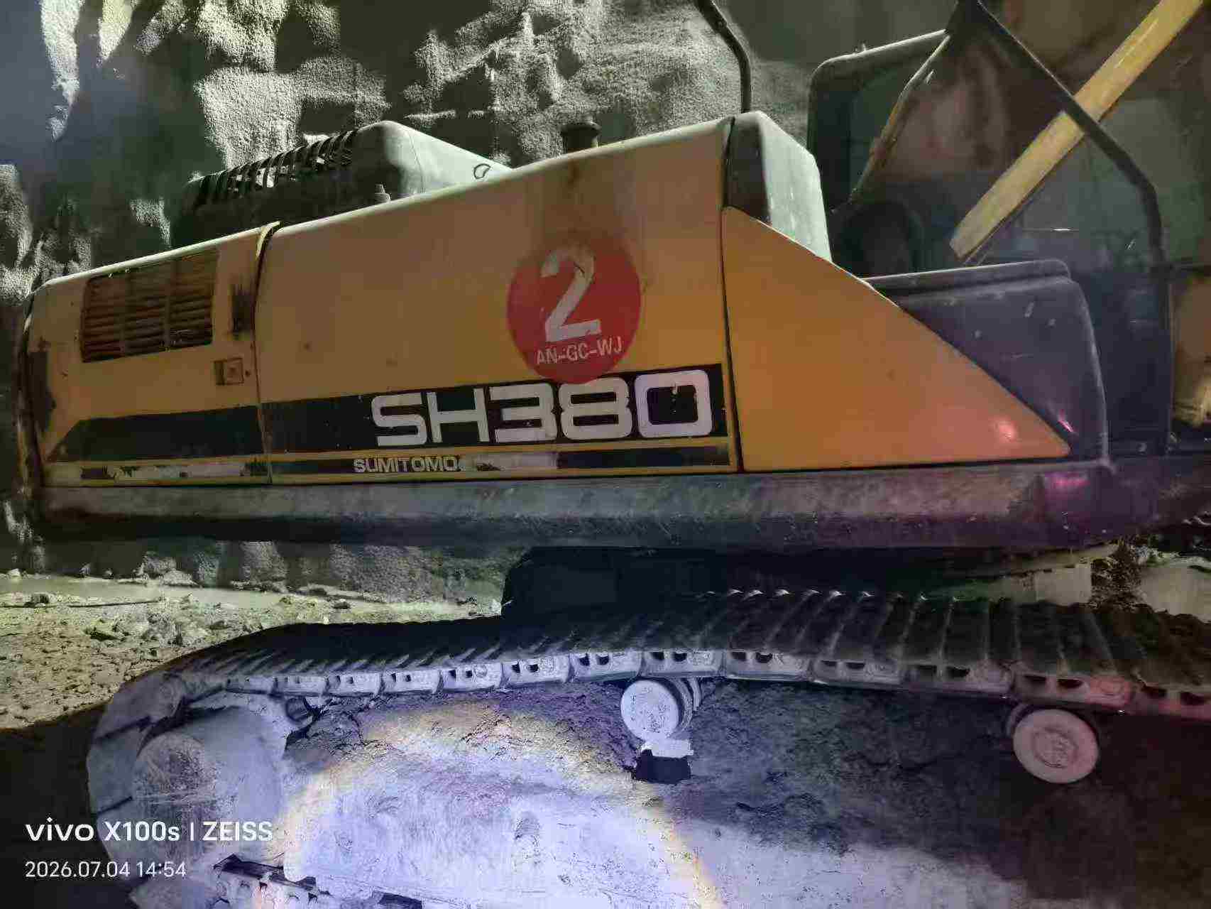 Buy Sumitomo SH380-5 Used Excavator / 3 Buy Sumitomo SH380-5 Used Excavator / 3