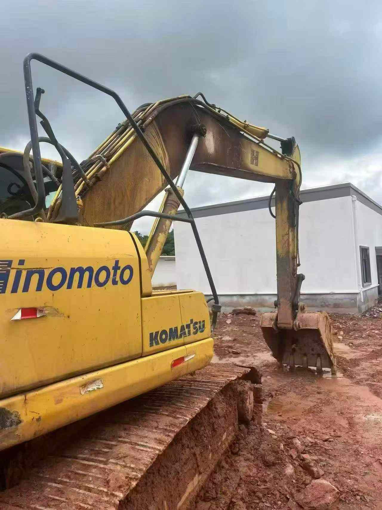 Buy Komatsu PC200-8N1 Used Excavator / 5 Buy Komatsu PC200-8N1 Used Excavator / 5
