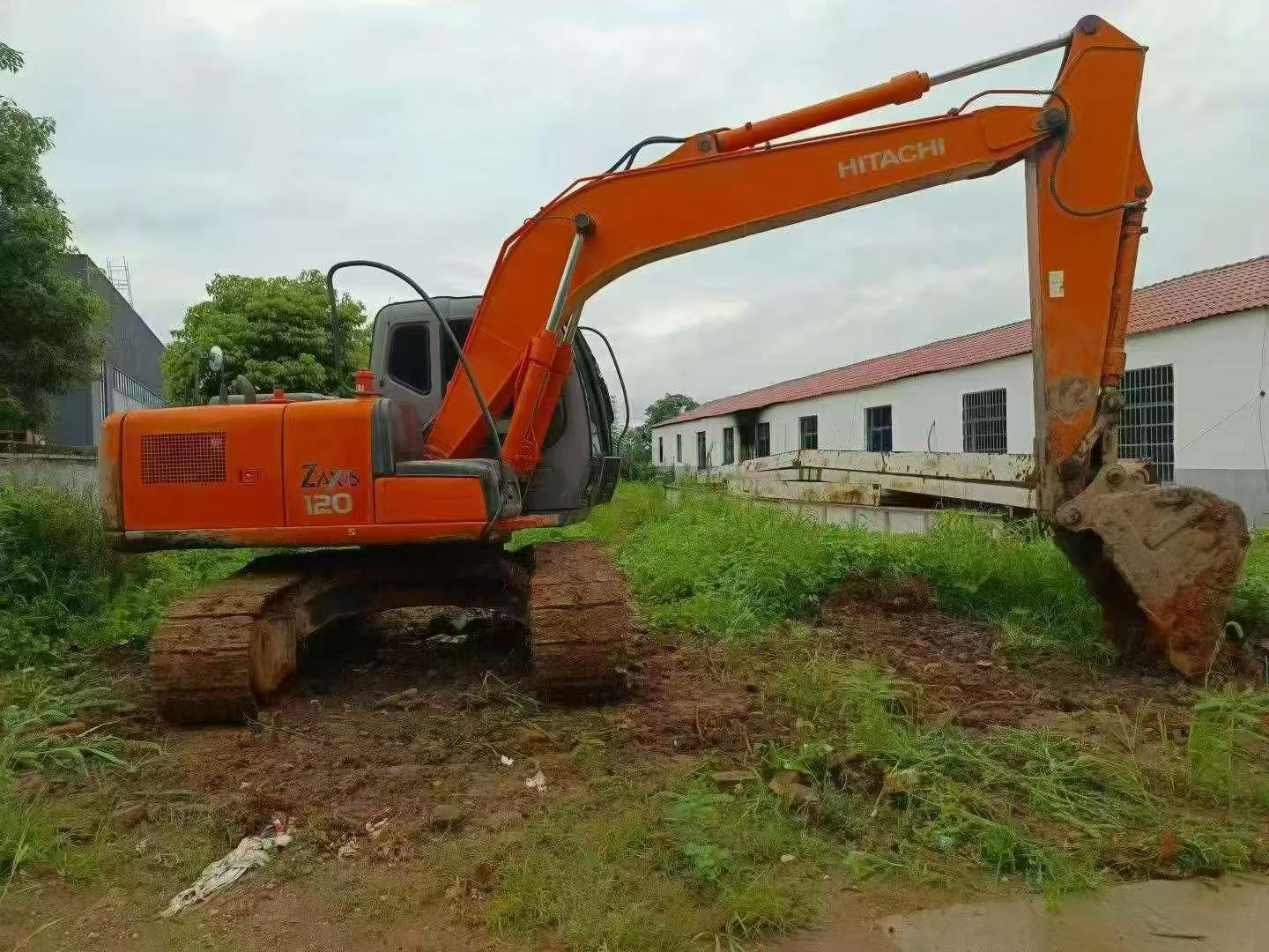 Купить Подержанный Экскаватор Hitachi EX120-6 / 2 Купить Подержанный Экскаватор Hitachi EX120-6 / 2