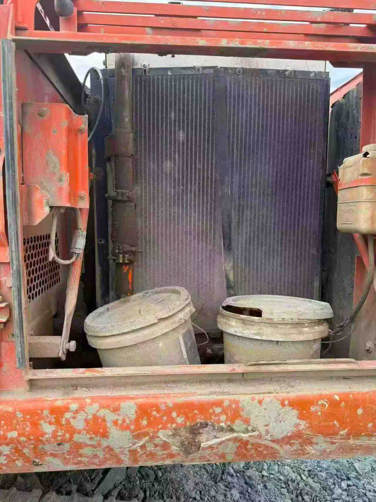 Buy Doosan DH220-7 Used Excavator / 5 Buy Doosan DH220-7 Used Excavator / 5