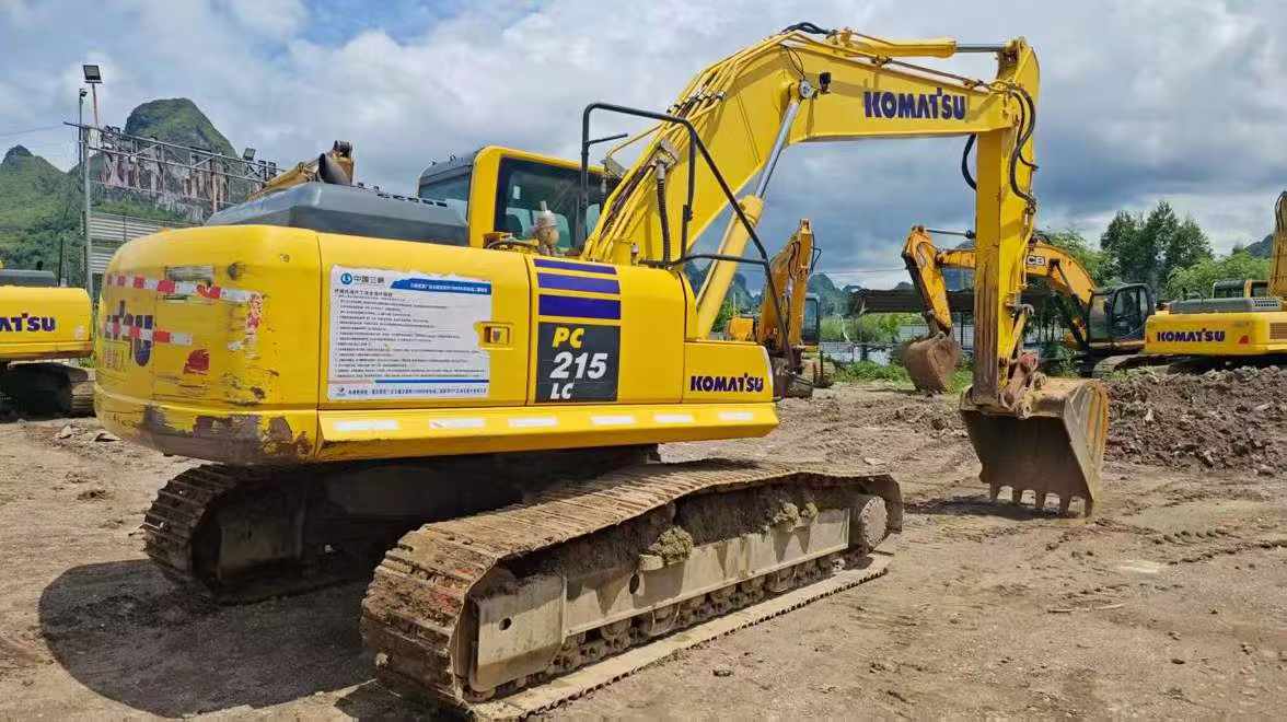 Compre Excavadora Komatsu PC210 Usada / 8