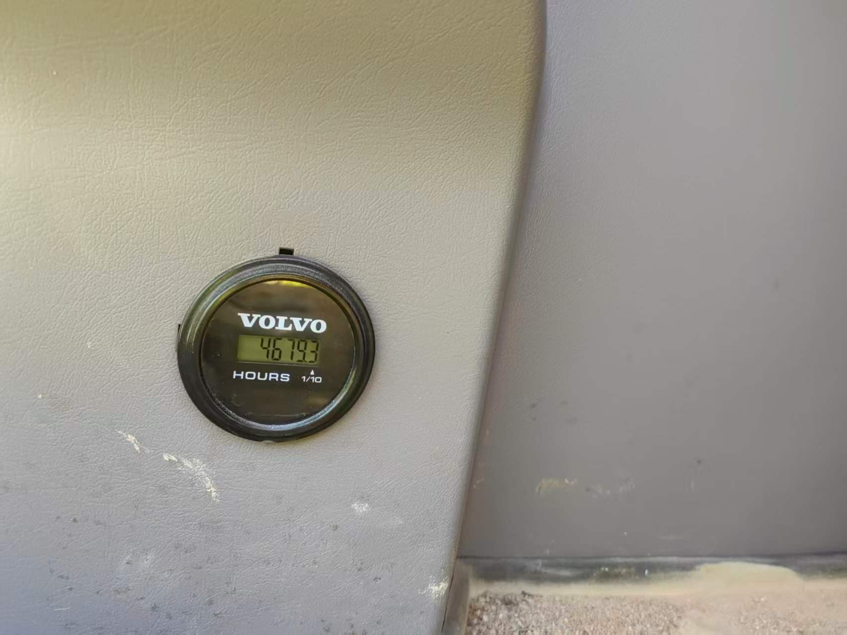 Buy Volvo L120E Used Excavator / 8 Buy Volvo L120E Used Excavator / 8