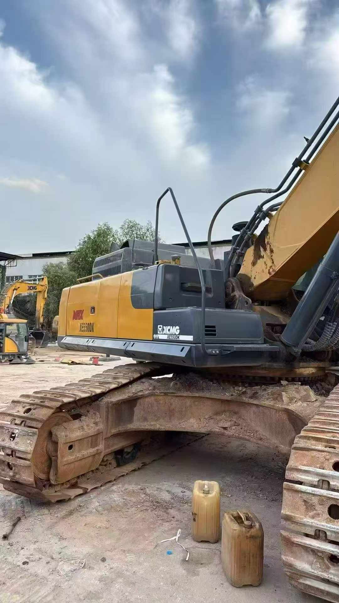 Buy XCMG XE490D Used Excavator / 1